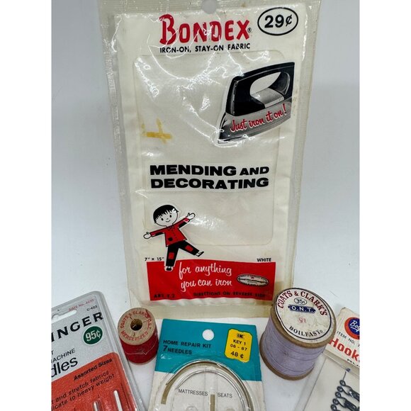 Vintage Sewing Notions Lot Needles Hooks Snap Fasteners Threads - Picture 5 of 10